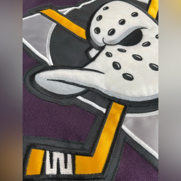Mighty Ducks Of Anaheim CCM Ultrafill Center Ice Hockey Jersey Size 48 - Picture 4 of 13